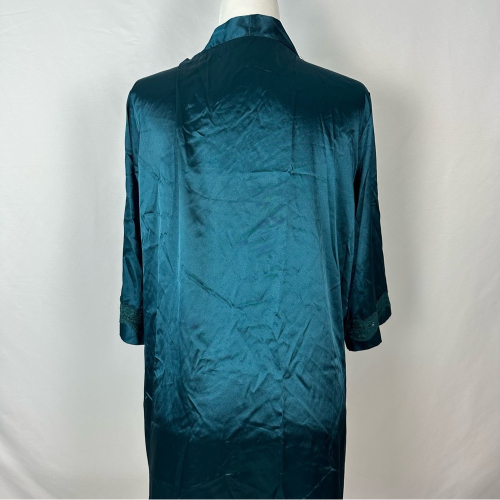Amazon Ekouaer Satin Robe - Picture 4 of 6